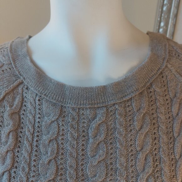 American Eagle Outfitters Cable Knit Sweater - Picture 4 of 10